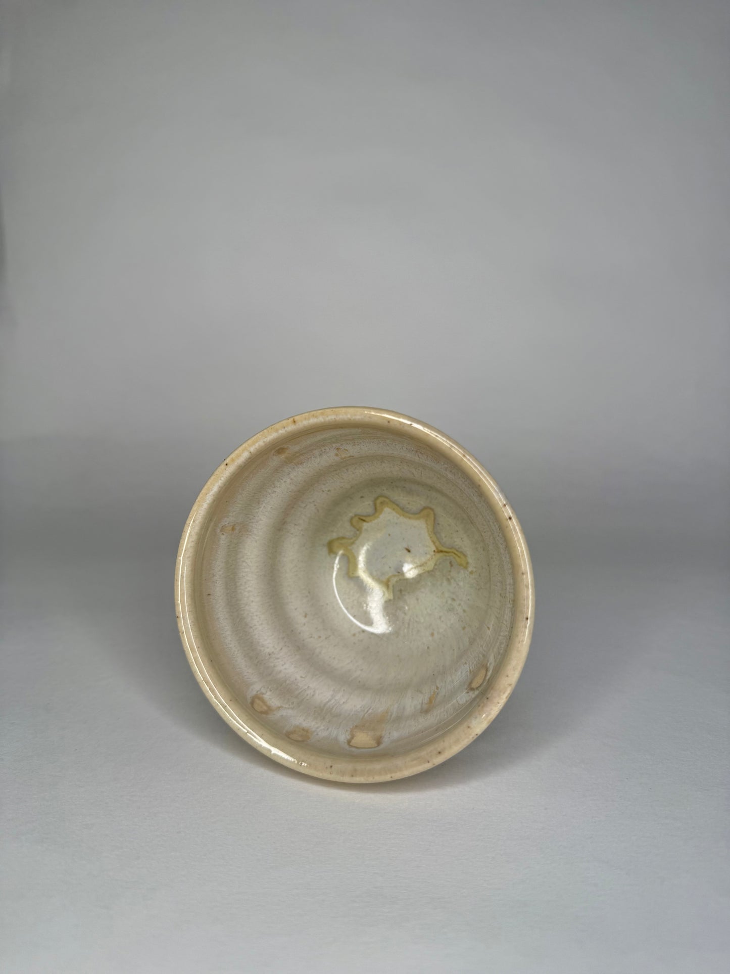 Nacre Swirly Cup