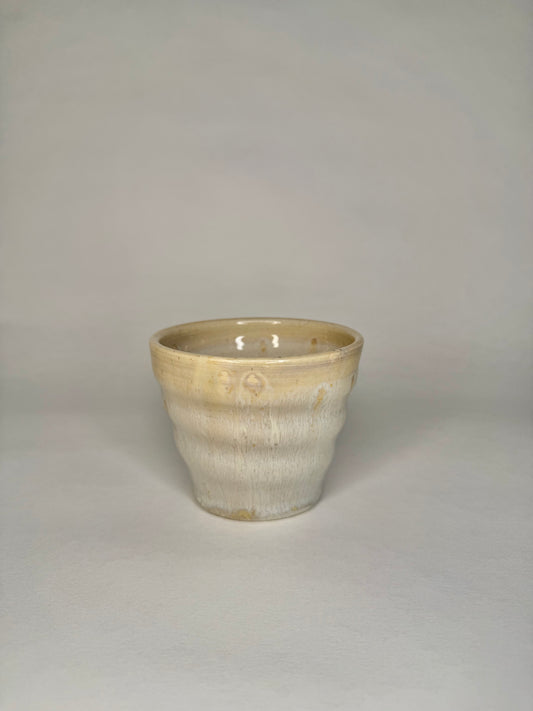 Nacre Swirly Cup